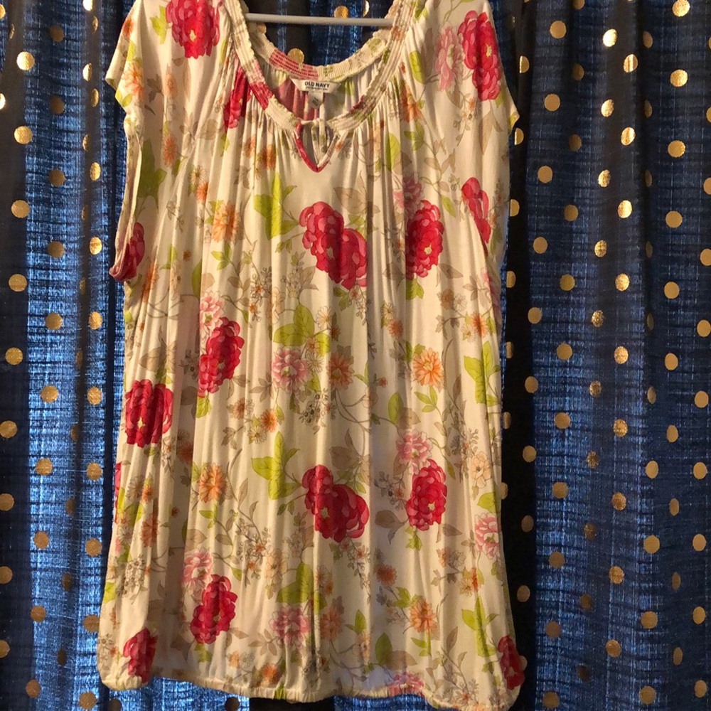 Floral Old Navy blouse size 4x